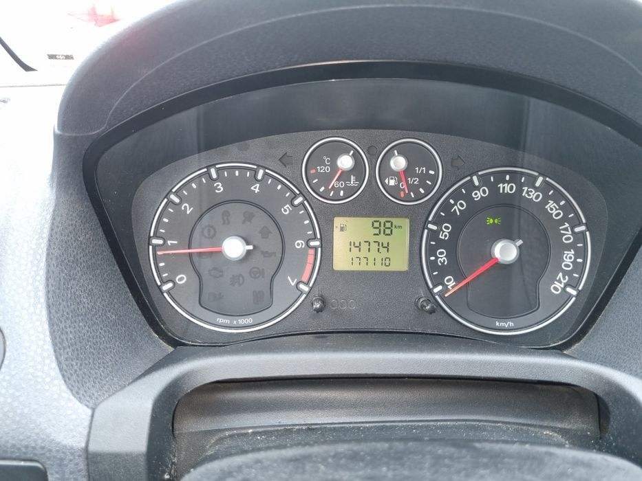 Vand Ford Fiesta 1.4 benzina 2007