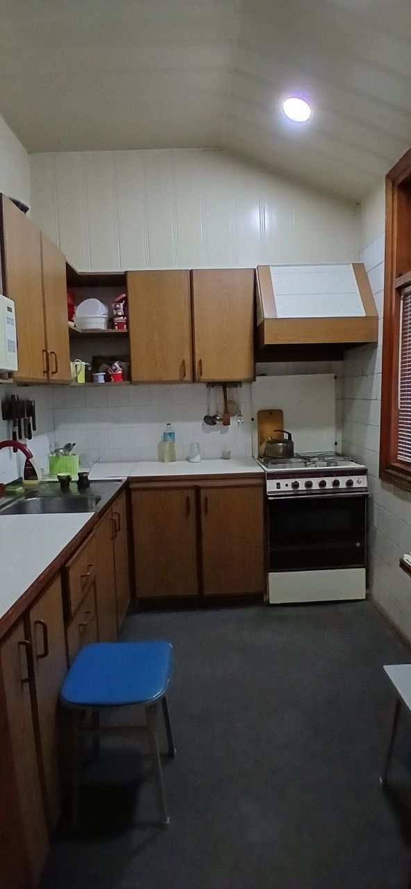 Мирабадский р-н, Куйлюк массив1, 3/2/4  65м². Ипотека есть, не торец.