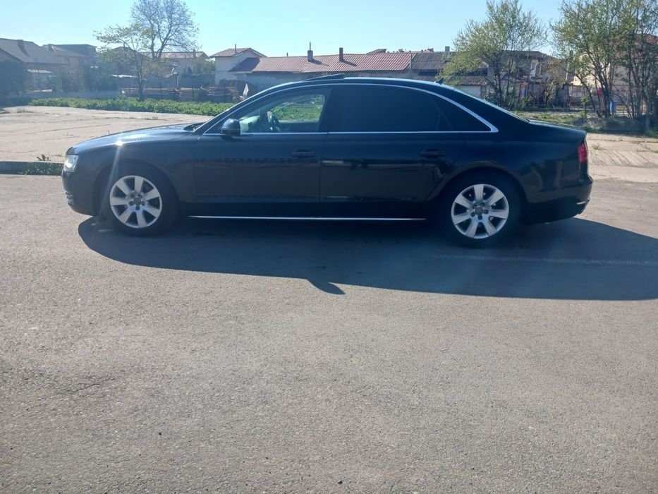 Faruri, capota ,portiera Audi A8 Long 2012