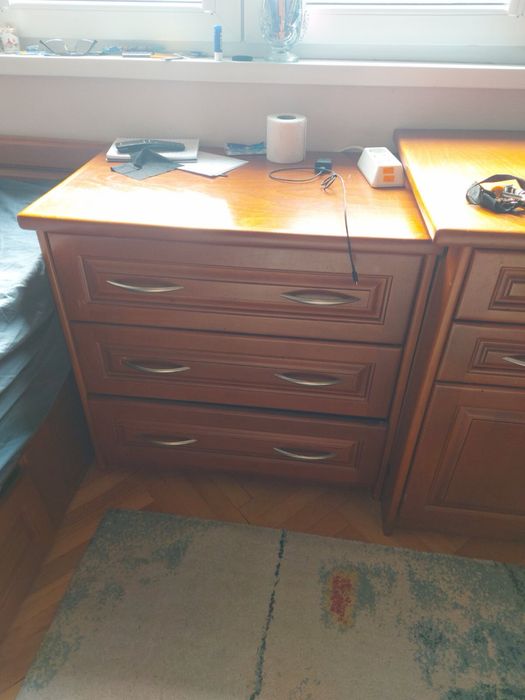 Мебели, легла, бюро и още