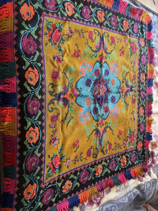 Fata de masa traditionala