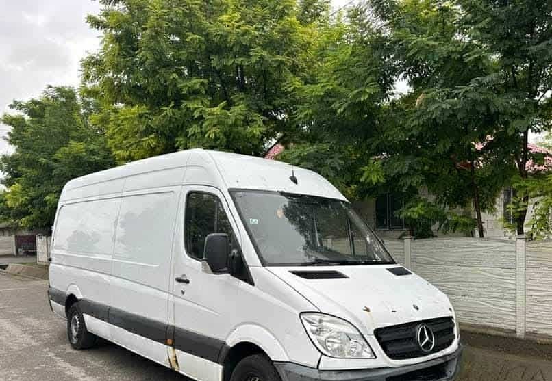 Dezmembrez Mercedes sprinter 2.2 cdi euro 5 bi turbo