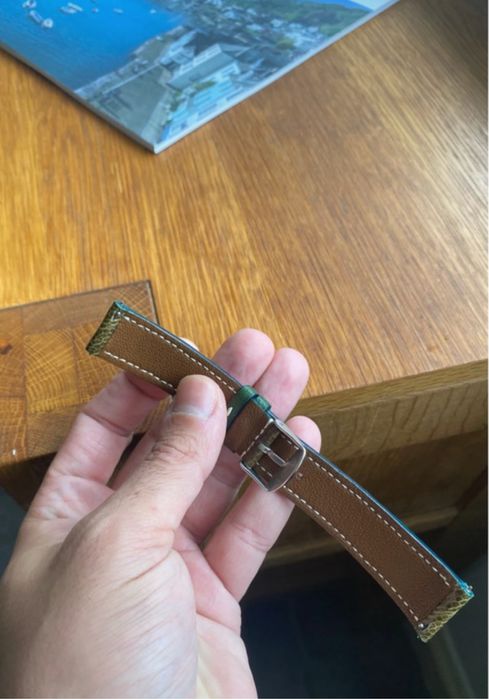 Curea pentru ceas din piele de strut lucrata in totalitate manual