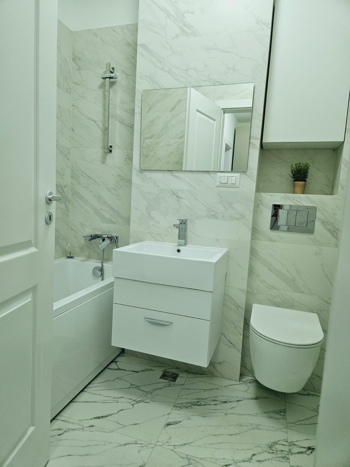 Ofer spre inchiriere apartament 1 camera complex Grand Beetle Tatarasi