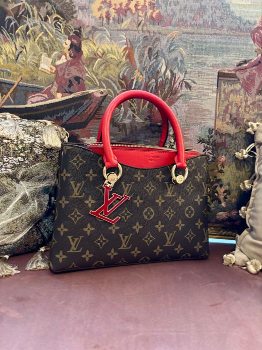 Geantă Louis Vuitton