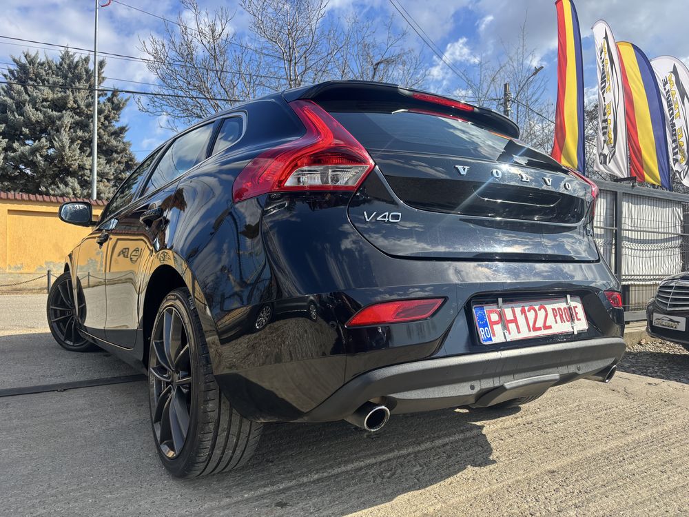 Volvo v40 D4 2.0D 2014 190 cp navigatie semipiele
