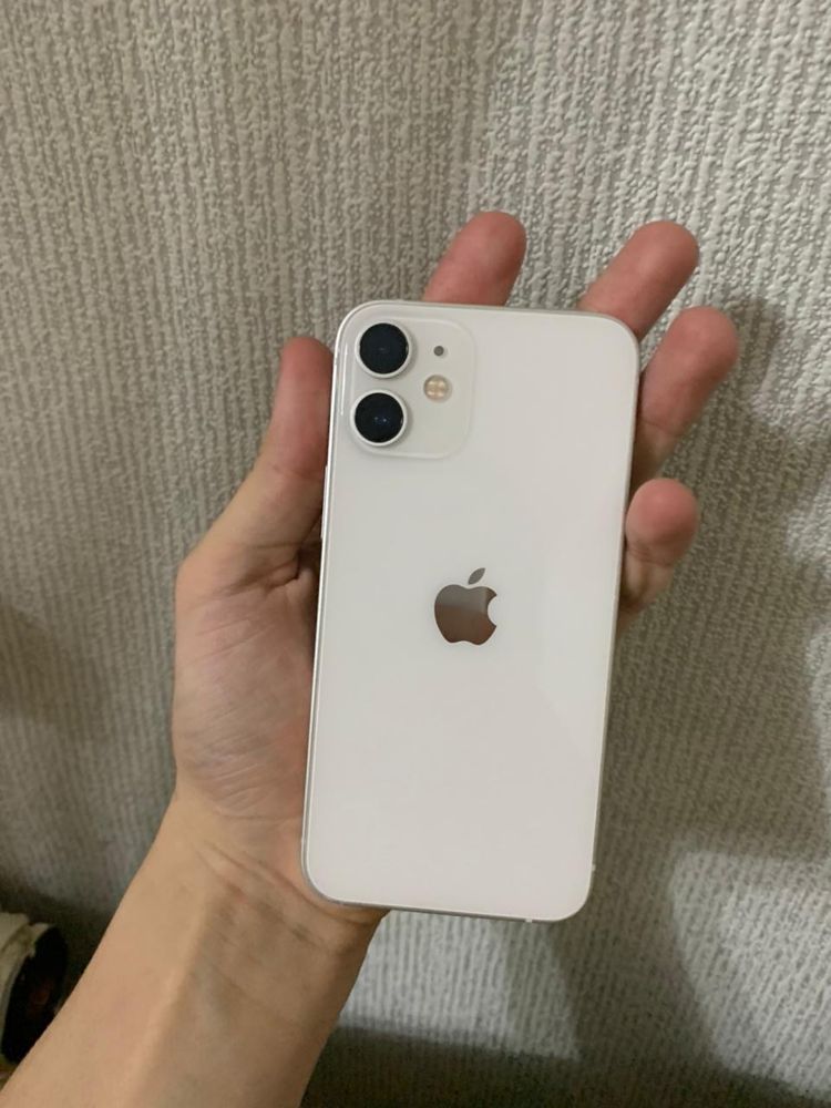 Продаю iPhone 12 mini White