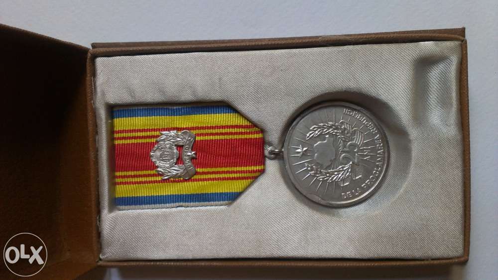 medalie 25 ani de la Proclamarea Republicii