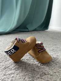 Ghetute Tommy Hilfiger imblanite bebe masura 17