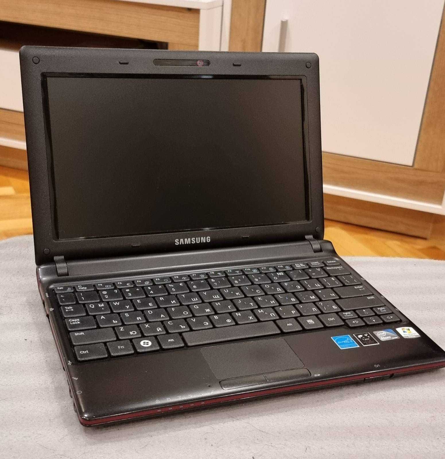 Netbook/ Нетбук Samsung с чантичка