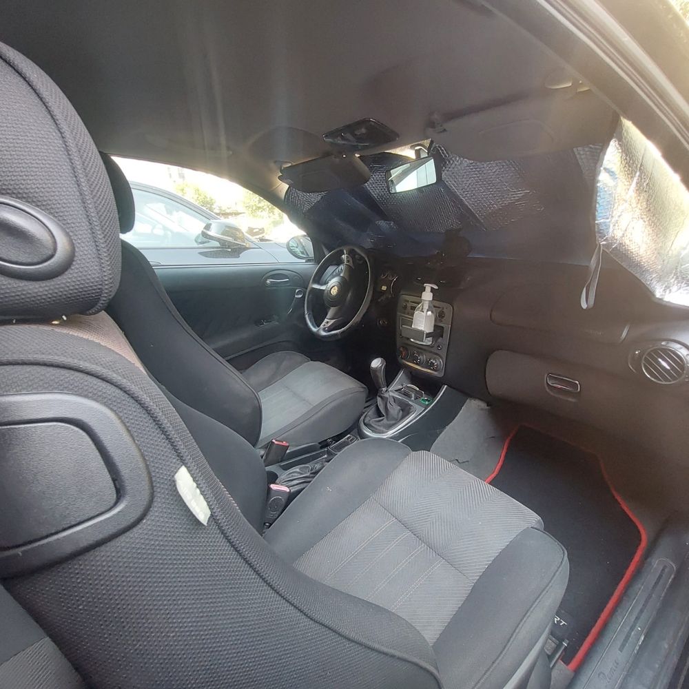 Vand Alfa Romeo 147 , 1.598 cm3, benzina, 120cp an 2007