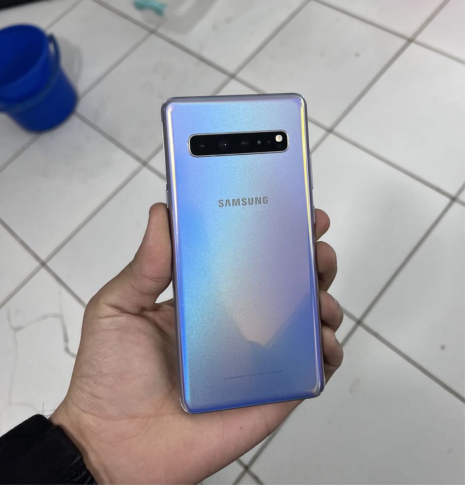 Samsung S10 5G telefon sotiladi 8/256 самсунг С105г
