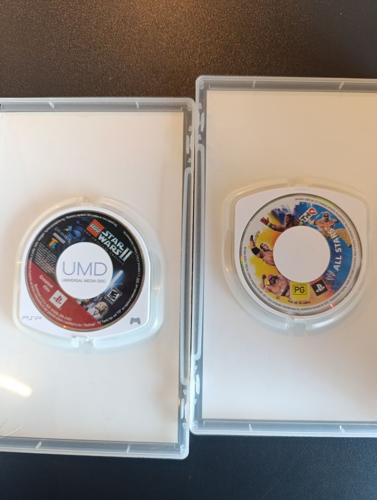 Vând doua jocuri de PSP