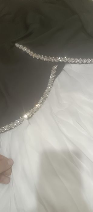 Ayollar koʻfta yufkasi rangi oq qora razmerxxl kiyilmagan yangi