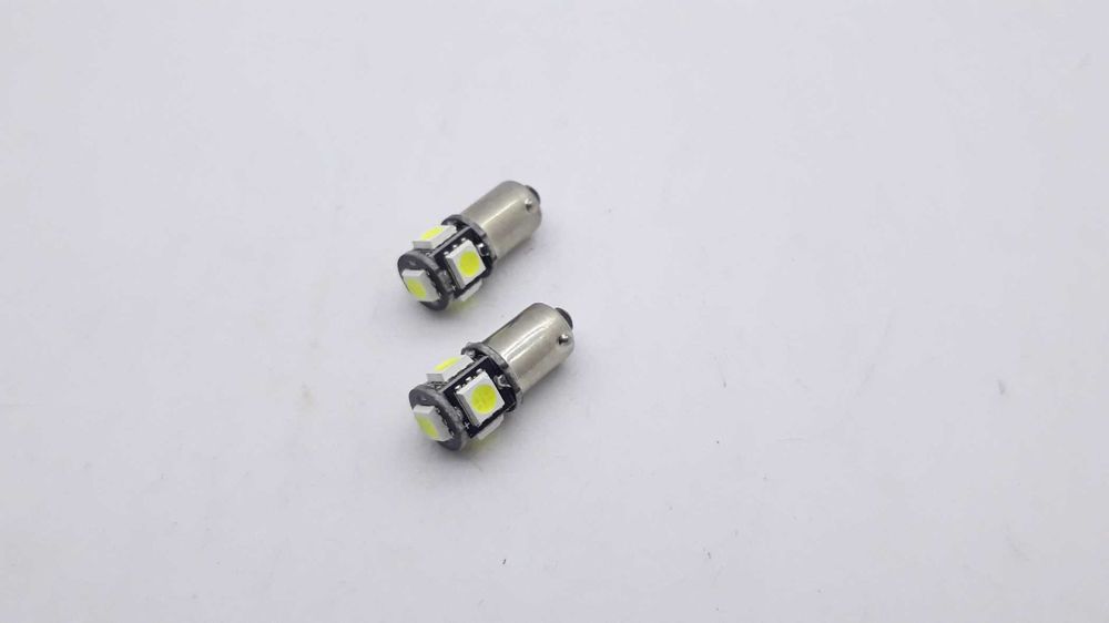 Лед крушки за габарит 5LED BA9S T4W 12V 5050 SMD -А3016
