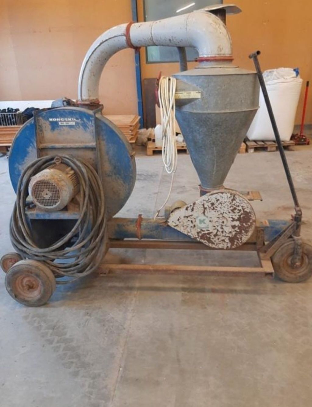 Transportor pneumatic cereale