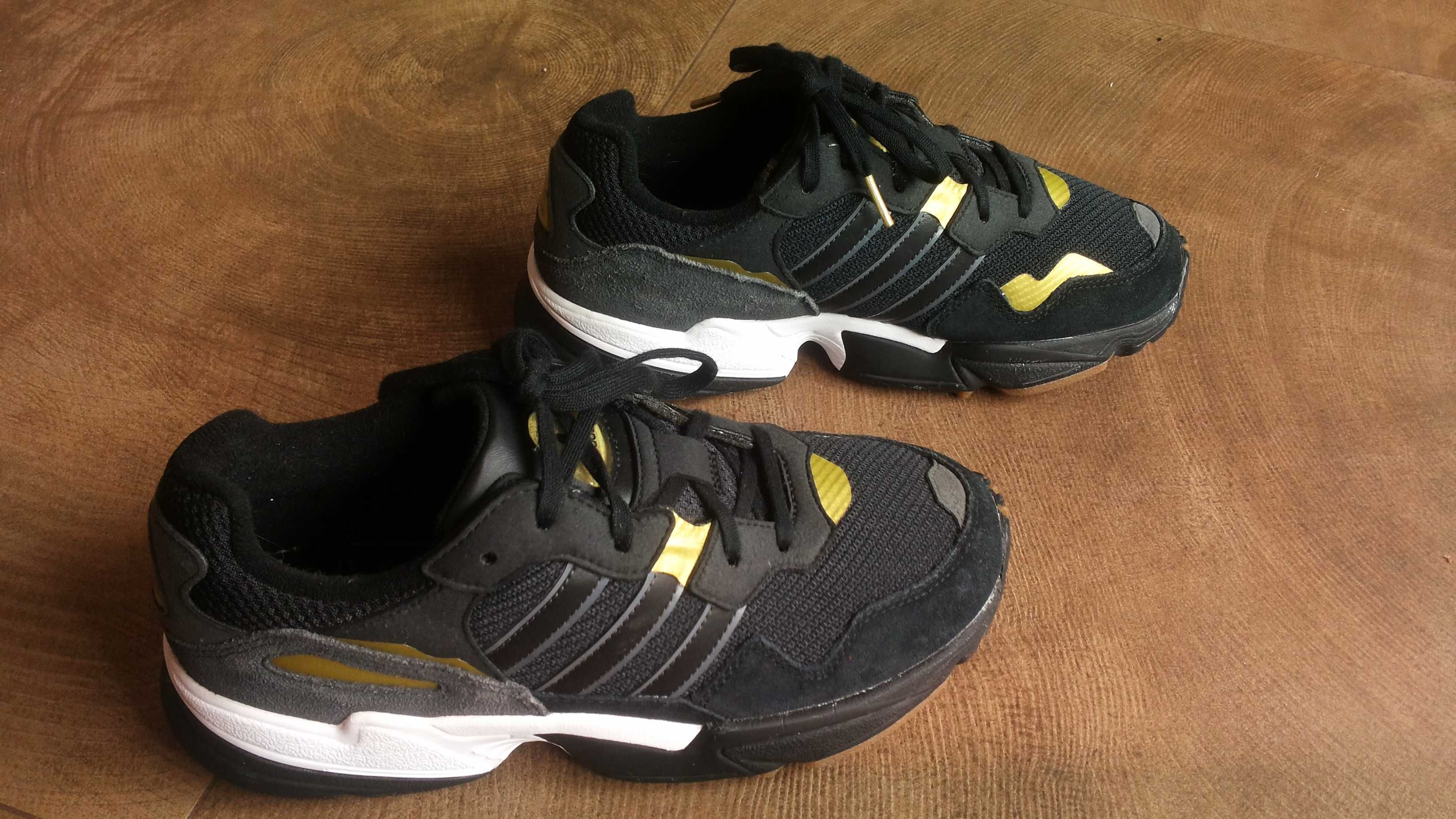 Adidas Yung-96 J Black Gray Gold Размер EUR 38/UK 5 маратонки 174-14-S
