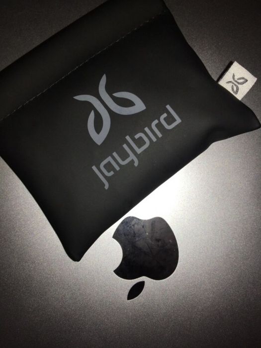 слушалки “Jaybird Freedom”