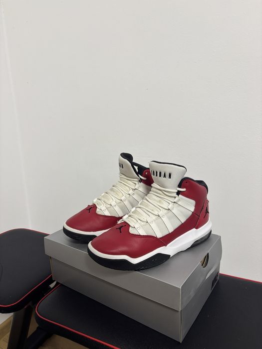 Air Jordan Retro – Mărimea 40-Red/White/Black-Stare excelentă