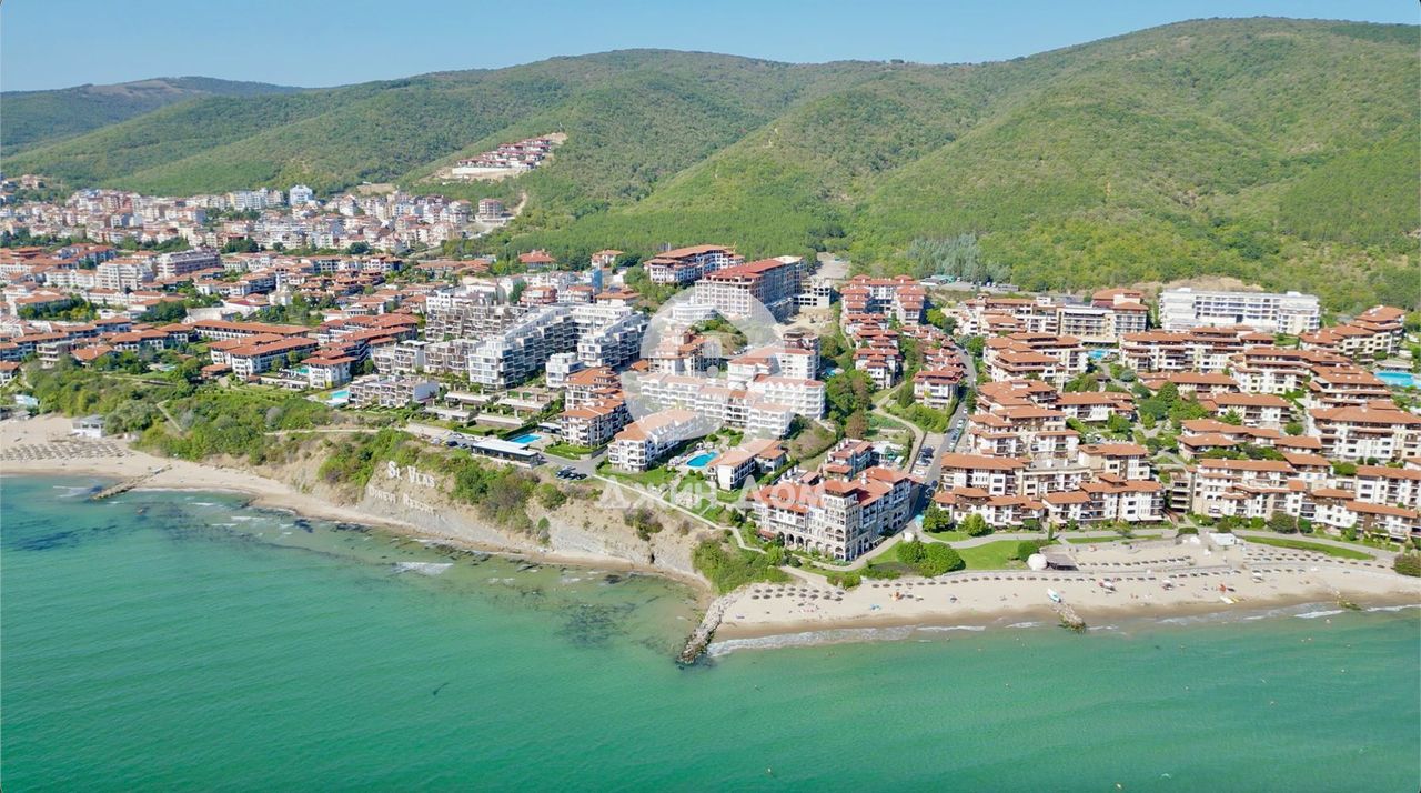 Продава се Двустаен апартамент в Свети Влас - 57 кв.м за 2088 €/кв.м - Снимка #8