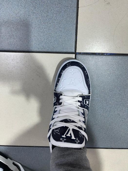 Adidasi lv (louis vuitton)