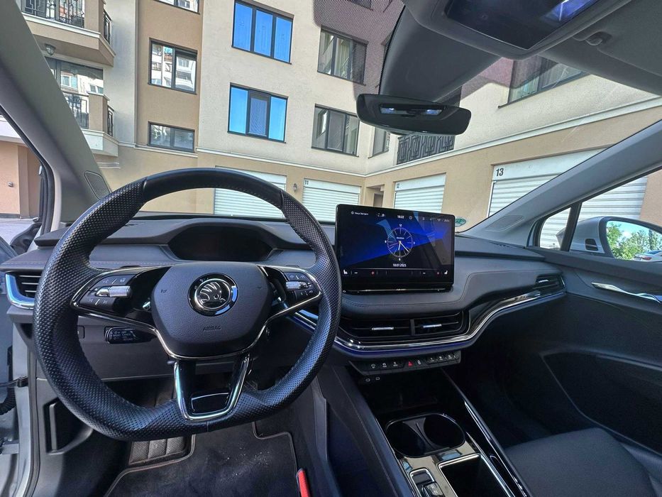 SKODA ENYAQ 82KWh 1st edition full optional/термопомпа/подгрев