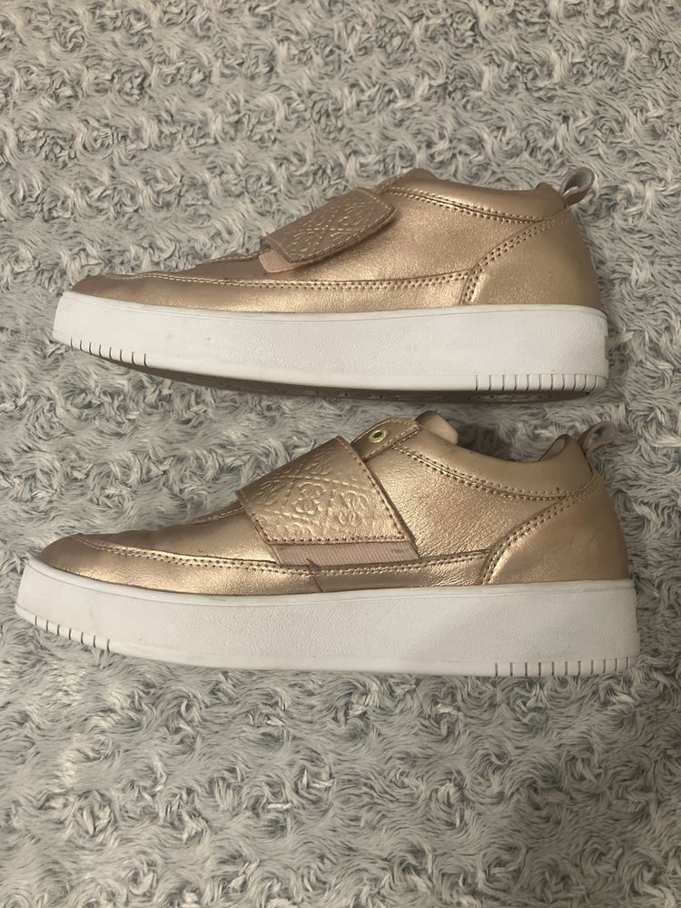 Pantofi guess damă 39