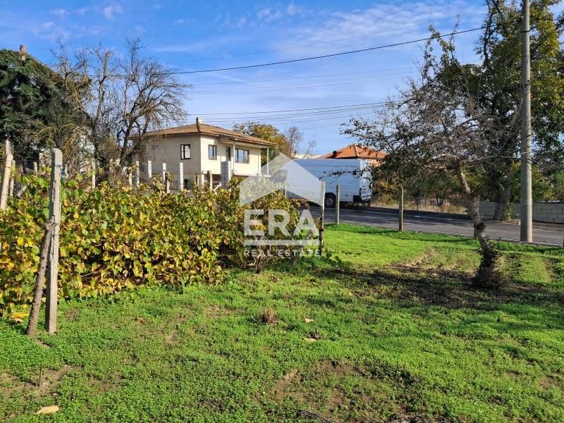 Урегулиран поземлен имот за продажба, с влязъл в сила ПУП и ПРЗ, в сел