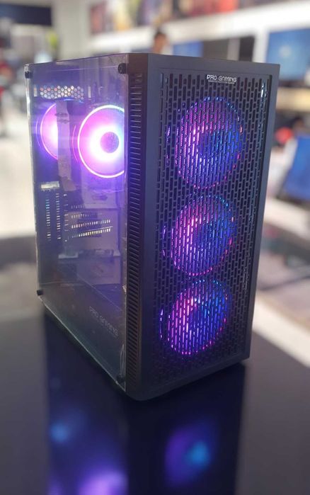 Calculator Gaming I7 Xeon, 10700, 32GB DDR4, Video RX 8GB DDR5, SSD512