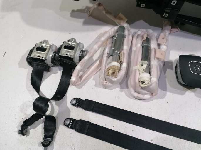Audi A6 C8 plansa de bord kit airbag volan pasager cortine - centuri