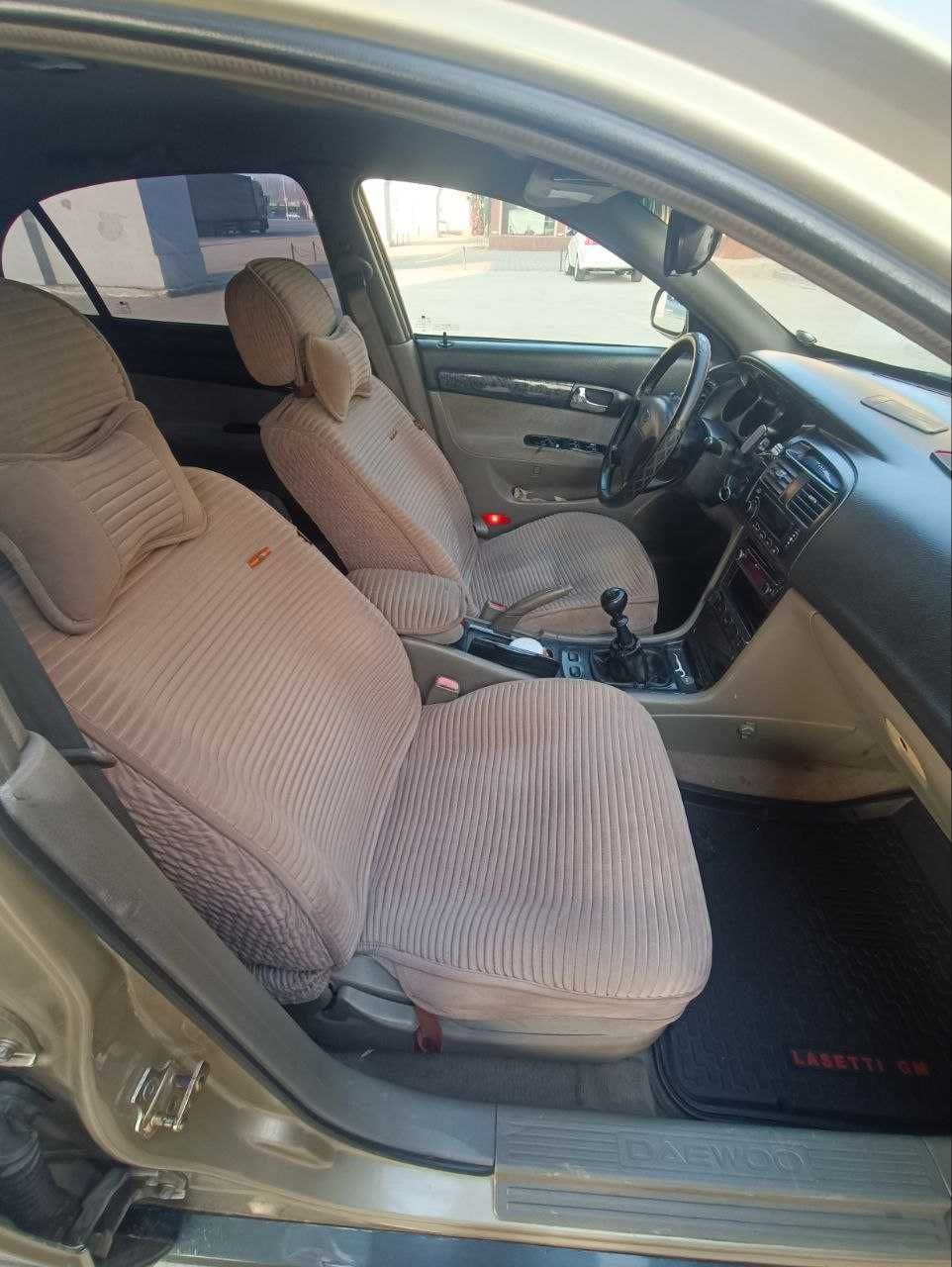 Daewoo Magnus 2000 yil