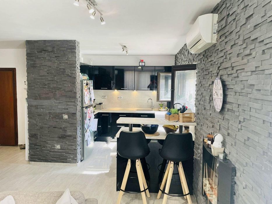 Дава се под наем Тристаен апартамент в София, Витоша - 108 кв.м за 850 € - Снимка #1