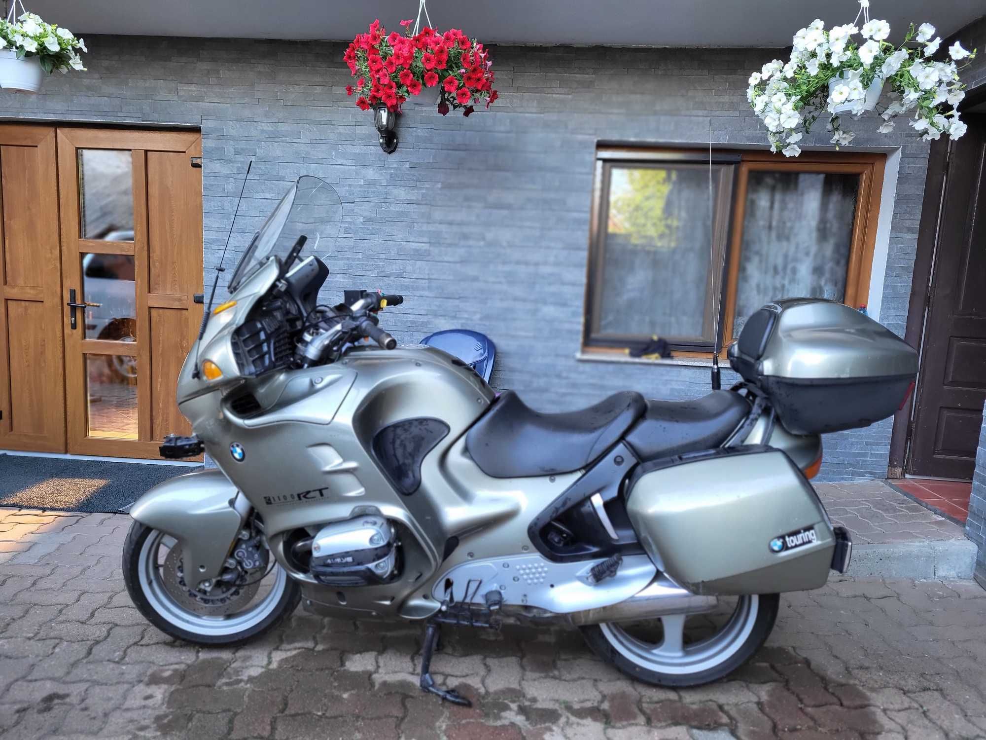 Vând Bmw R 1100 RT