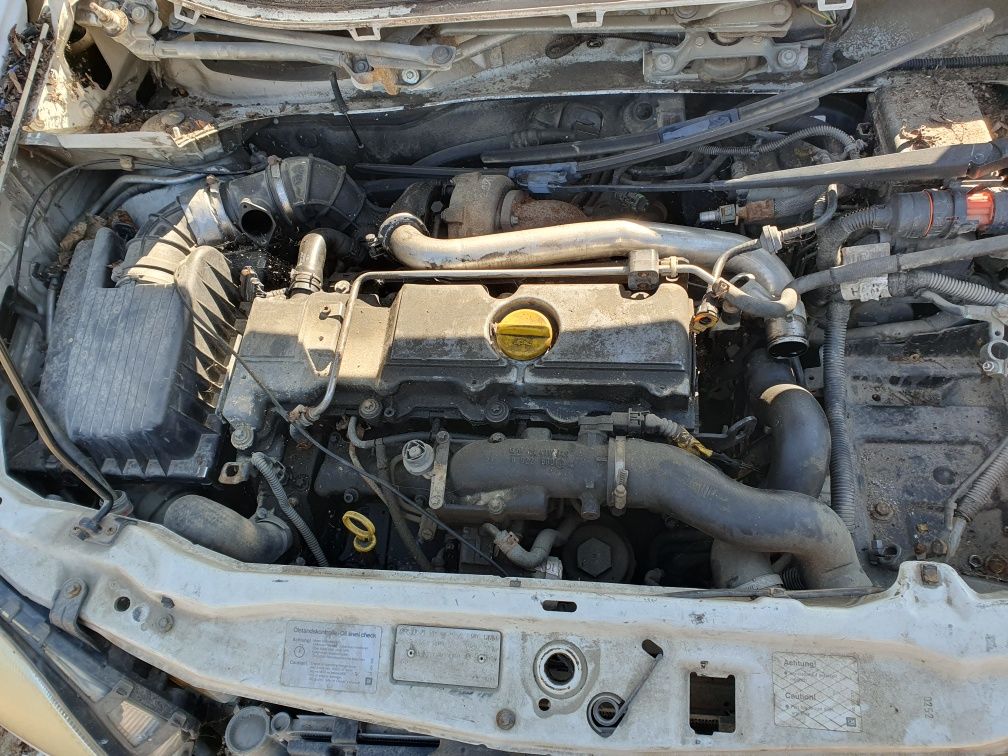 Опел Зафира 2.2 Opel Zafira 2.2 DTL на части