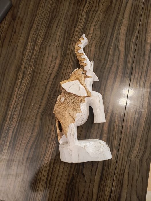 Дървена скулптура Слон