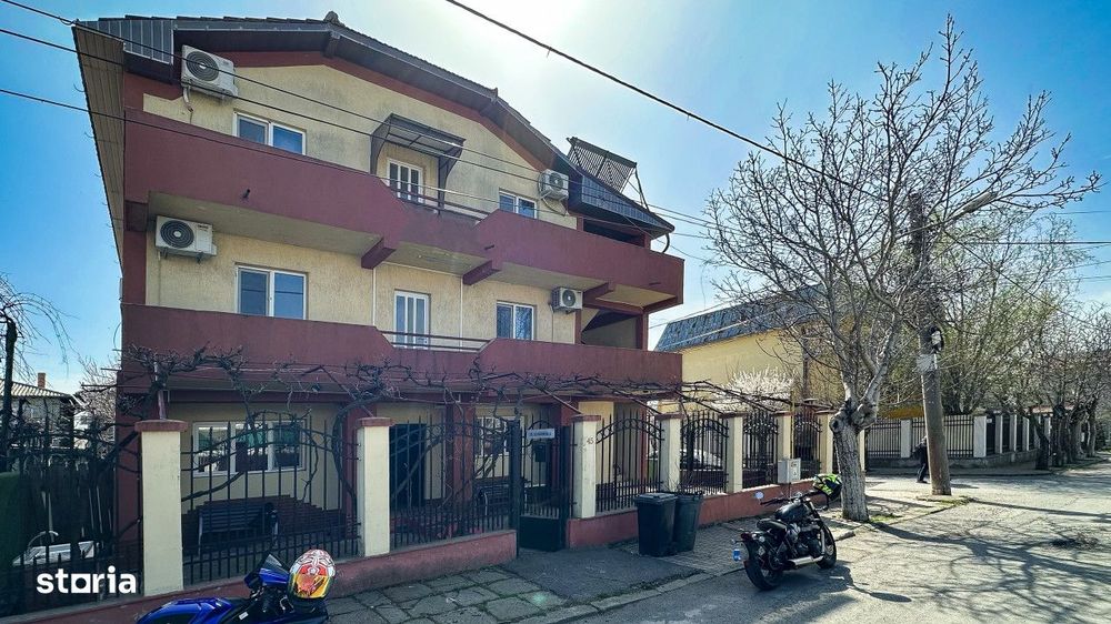 Pensiune cu 16 camere in Eforie Nord, ideal investitie!