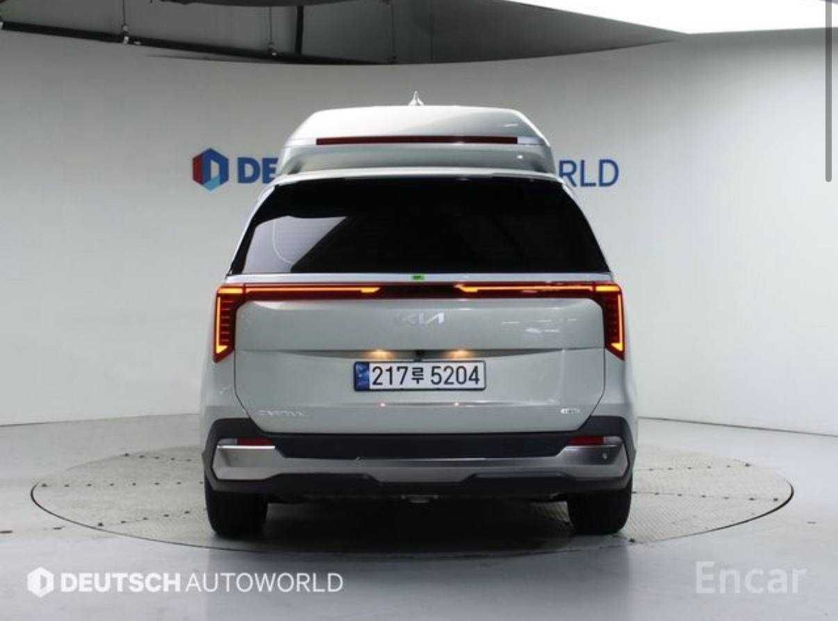 Kia Carnival 4-го поколения HEV 9-местный HighLimousine