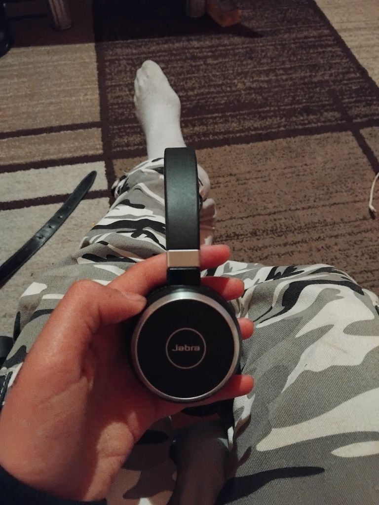 Jabra безжични слушалки с микрофон