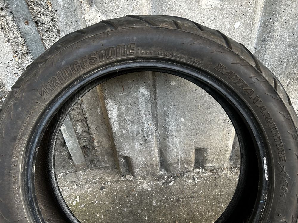 Комплект гуми за мотор Bridgestone