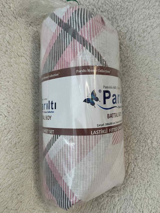 Чаршаф с ластик и калъфки
