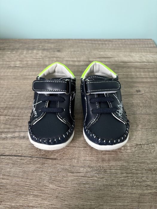 Детски обувки и сандали