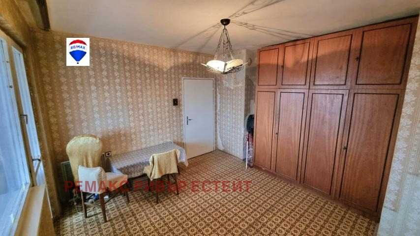 Продава се Тристаен апартамент в Русе, Широк център - 90 кв.м за 1033 €/кв.м - Снимка #2