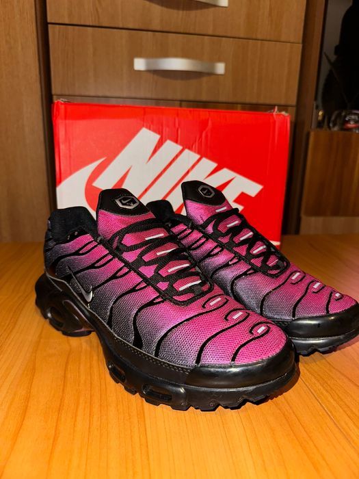 Nike Air Max Plus TN 42 Gradient Pink