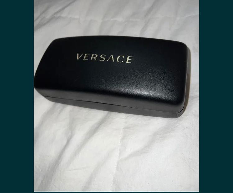 Versace medusa burgundi