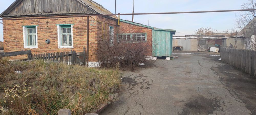 Продам дом на земле в деревне