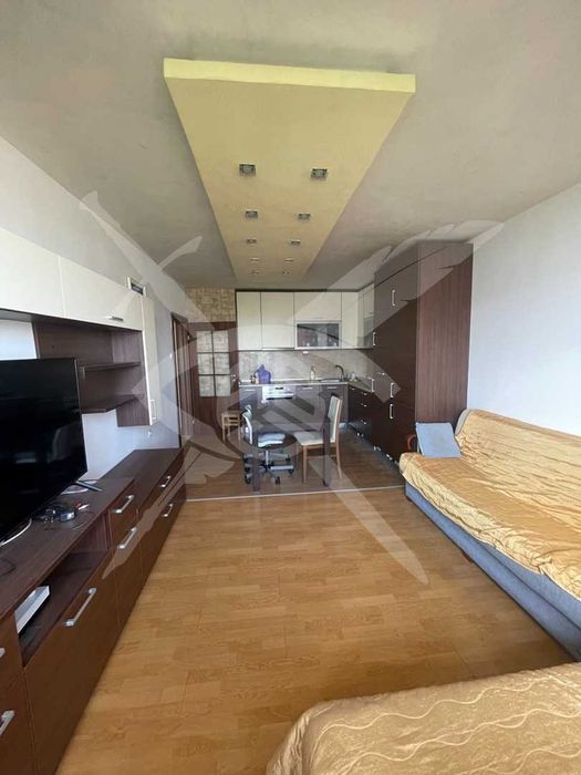 Дава се под наем Тристаен апартамент в София, Сухата река - 70 кв.м за 660 € - Снимка #2