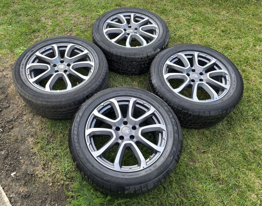 19 цола джанти с гуми за Maserati Levante
