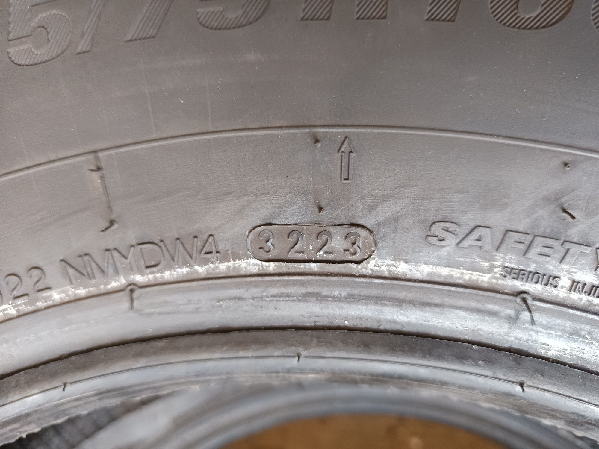 2бр.Зимни гуми 215/75/16-KUMHO dot3223