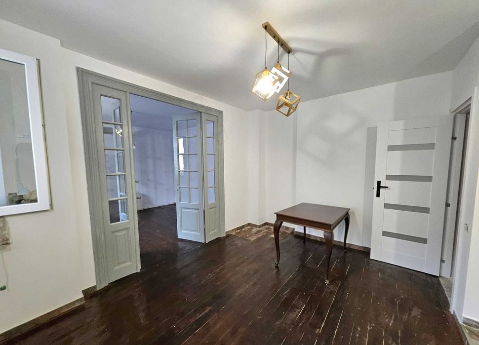 Casa Inchiriat 3 Camere 148MP / 13 Septembrie / Garaj / Curte