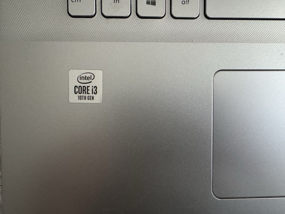 Asus Vivobook срочно продаю 17 дюймов